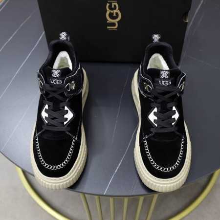 澳洲进口加厚羊毛 品牌：UGG正品代购 尺码：39 44 等级： 官网1:1 材料： 头层真皮防水防冻鞋面 真毛内里 原版防滑 柔软 耐磨大底 款式类别：男士休 - 点击图像关闭