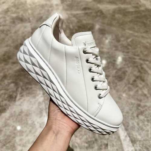 新款吉米周 Jimmy Choo ，独家发售，工厂价格 、原版大底休闲小白鞋，采用最新工艺设计，立体感强多种工艺融合一起，颠覆时尚，超级有型！ 百搭又潮流，可盐