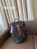 大号 赛琳双肩包 Celine新品预告本命老花Mini双肩包 释放双手！复古小巧 实用性设计肩带长度可调节容量满满经典学院风休闲日常 老花经典加持日常的优秀单品