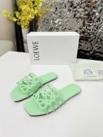 罗意威Loewe2025Ss夏季限定镂空拖鞋，真的太好穿了！！！真的强烈推荐给各小仙女。 像胶底