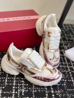 代购级 Roger Vivier 25ss 春夏 RV厚底运动鞋休闲鞋以皮革拼镜面织物和网眼面料制成前面点缀迷你闪钻饰扣和珐琅花朵舒适又不失活泼，尽显松弛感材质