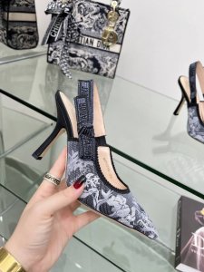J'Adior织带后空凉鞋 迪奥 Dior 春夏最新色 Jardin D’Hiver 提花刺绣字母logo高跟蝴蝶结拼色女鞋 市场顶级高端版本 材质：高温水溶电