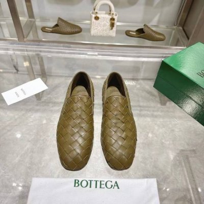 Bv 顶级 情侣款 女35-39 40定做 男39--44 38.45定做 葆蝶家2025春夏专柜同步情侣款 Bottega Veneta方头平底鞋 经典再添新