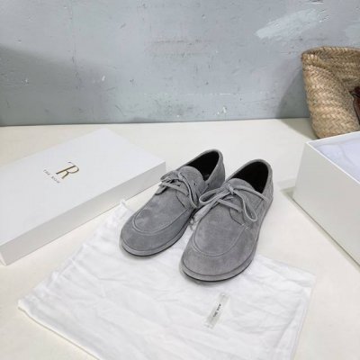 高品质出厂 小众潮牌The Row25春夏新款圆头系带小皮鞋平底乐福鞋单鞋 超级百搭 简直是衣橱里的万能钥匙 什么风格的衣服都能轻松Hold住 这双鞋子的设计真
