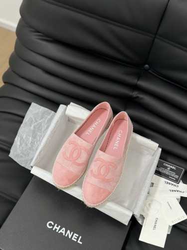 新色上新 新版本Chanel 渔夫鞋 重磅来袭配送全套顶级包装 我家的渔夫鞋质量不多介绍了哈，拿过的都知道！原版定制的鞋面，并且我家的大底是原版半透明大底，不透
