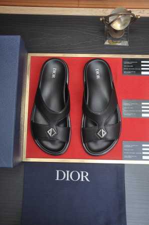 出厂价p 迪奥Dior 市场最高版本拖鞋新品Christian Dior-克里斯汀 专柜顶级原单货可随意对比原版无论从楦型 材质面料 走线 以及内里材质制作工艺 - 点击图像关闭