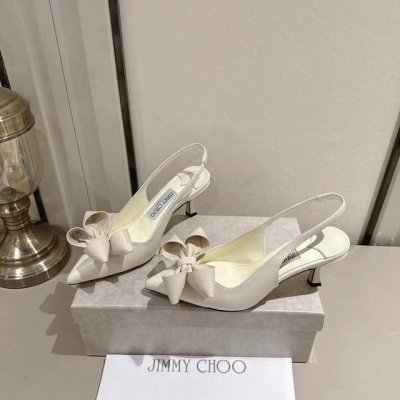 jimmychoo周仰杰2025早春，Staz尖头蝴蝶结高跟鞋，Staz Sling Back 70系列露跟高跟鞋，采用真皮材质打造，别致优雅，搭配精美手工蝴蝶
