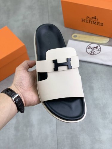 工厂P价P 实价 Hermes 高端品质 新款爱马仕拖鞋，面料进口丝绸小牛皮，耐磨防滑橡胶大底。时尚大气 码数：39-44 38 45 46 订做