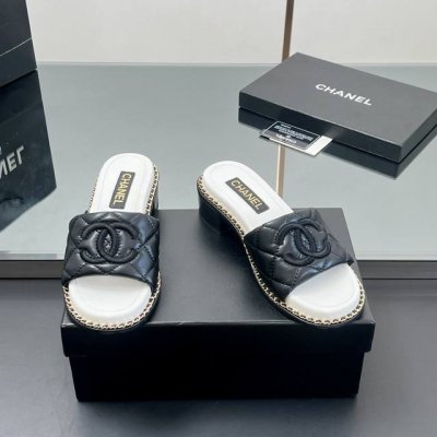 工厂P价 高版本！！太美啦Chanel2025新款链条厚底高跟防水台高凉鞋 拖鞋 真的太美啦吧！ 香奈儿属于夏天的颜色 仙女必备爆款 太喜欢这双鞋了 Chane