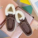 顶级版本：绒里 MiuMiu缪缪 最新delave系列 厚底 坡跟 短靴 羊羔毛 踝靴 原版购入开发 做货 这款绒面皮革踝靴呈现délavé纹理，鲜艳鞋带为经典