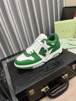 Off-white休闲鞋 男女情侣款 女35-40 男38-46码，原板购入一比一开模 面料：头层牛皮磨砂牛皮 内里：透气进口网布面料 大底：橡胶底 上脚舒适
