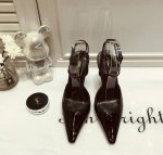 顶级品质Saint Laurent 圣罗兰Lee金属施华诺水钻扣高跟鞋 Ysl姐姐的美丽尤物高跟鞋 又是人间圣罗兰 Rose同款的小方头 高跟鞋化很好修饰脚型，