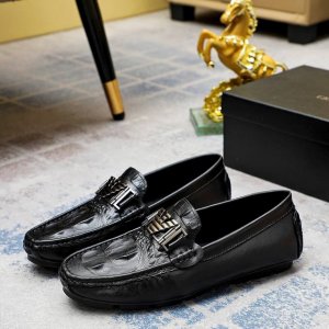 工厂价 阿玛尼 Armani 新款休闲豆豆鞋、专柜一比一制作 优质做工，原单品质、进口头层牛皮鞋面皮内里原版橡胶大底、｛高品质看得见｝欧洲站高端大牌男鞋 ，码数