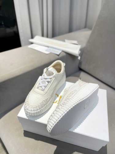 2044春夏chloe 克洛伊nama Sneaker彩虹系列运动鞋、容祖儿和孙怡宋茜明星同款、原材料是可再生物料制作、全手工缝马克线、肉眼可见皆是手工制造、环