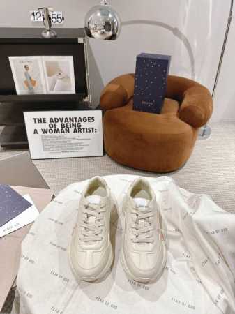P420 普通 P390不退换 龙年新色 224 Gucci古奇老爹鞋代购级别 原版拆解耗时3个多月1:1开发，版本再次升级、芯片、包装、采用进口牛皮、全用电脑 - 点击图像关闭