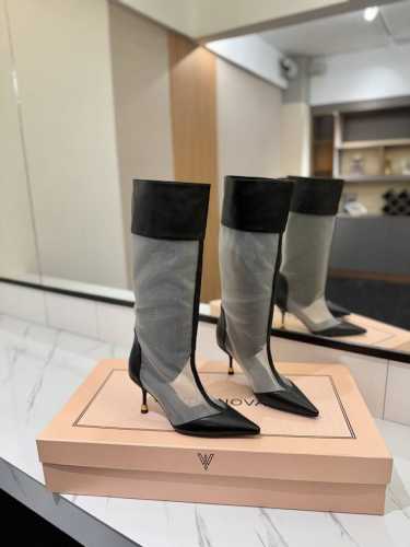 出厂 Vanda Novak来自意大利品牌 全网独家 耗时3个月研发 鞋跟独特设计酒杯 重磅系列 众多联手意大利品牌 推出高级感满分的鞋款系列 火遍Ins神仙绝