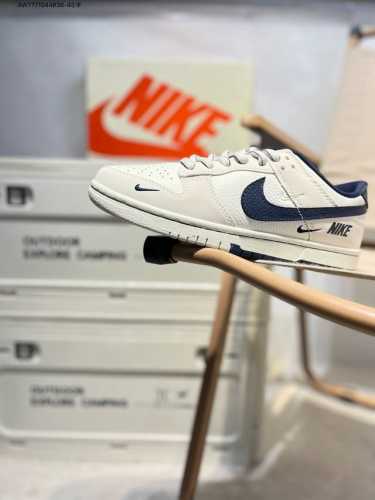 Nike Sb Dunk Low 大厂出品 极力推荐 新配色 原装头层材料 独家版型蒸餾加工 帶來的是更好的视觉和脚感体验 大厂纯原品质出货 清洁度 电绣工艺