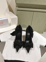 拖鞋 单鞋 225 专柜精品走秀款 巴黎世家 Balenca*A 新款真丝布单鞋系列！这款鞋型是淑女尖头单鞋上脚美爆又百搭 Ins爆款 原版购入开模，定制鞋面原