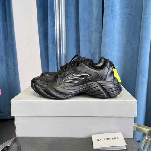 Balenciaga巴黎世家 16Xl 圆头系带 低帮 老爹鞋 尺码：35-46 偏大一码