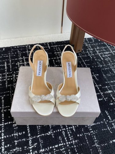 代购级 aquazzura 24Ss 惊艳火爆款 菠萝 王室贵族的钟爱雍容华贵 气质高雅 到手如图柜级品质 进口真丝 璀璨别致水钻饰扣 小羊皮内里 意大利真A级