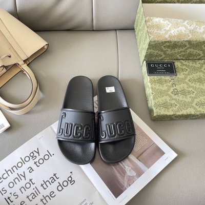 出厂： Gucci 古驰2025顶级专柜 初夏情侣新款 官网上新 独家首发 Gucci 古驰 25S 初夏情侣拖 古驰拖鞋 古驰情侣穿搭 Gucci拖鞋 Guc