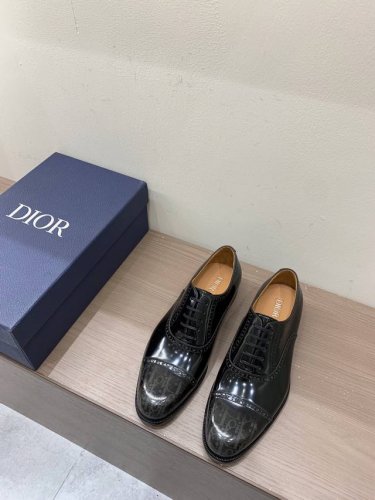 元Dior迪奥高端男士精品休闲皮鞋 鞋面进口牛皮 水染牛皮内里 进口真皮大底 完美细节无可挑剔 标准码39-44 38.45 46定做不退不换