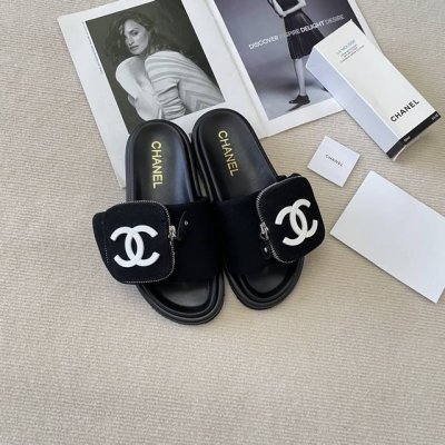 橙子出厂价p chanel 香奈儿 夏季新品 情侣款小书包拖鞋 魔术贴包包拖 休闲凉拖 小红书初夏推荐 顶奢C标小书包 skp百搭新品 25初夏颜值代表 原版开