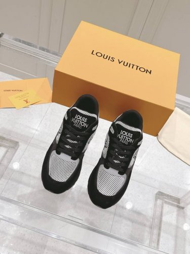 顶级版本：男款 Lv路易威登 L家 驴牌 Run Away系列 休闲 运动鞋 原版购入开发 做货 本款 Run Away 运动鞋糅合 Monogram 丹宁布与