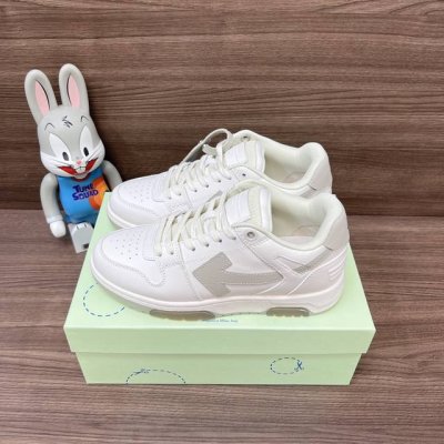 顶级版本Off-White Out Of Office 低帮滑板鞋情侣款湖白色。 Off-White箭头符号、Ziptie 标签、1Ogo印花等经典元素皆在此呈
