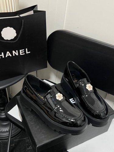 橙子出厂价p Chanel 香奈儿新款 山茶花复古乐福鞋 厚底小皮鞋女单鞋 秋鞋单鞋系列，春季香家必备爆款，女神系列，拥有香家特色优雅名媛气质，超级耐看，让人无
