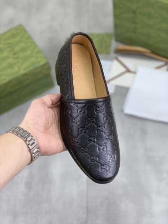 工厂价 实价 水染牛里 古驰懒人套脚皮鞋爆款精选 古奇gucci 官网最新款古奇懒人皮鞋，爆款版型简洁大气，潮男专属.独有的官网最新品牌原版双g压花素元素古奇原 - 点击图像关闭