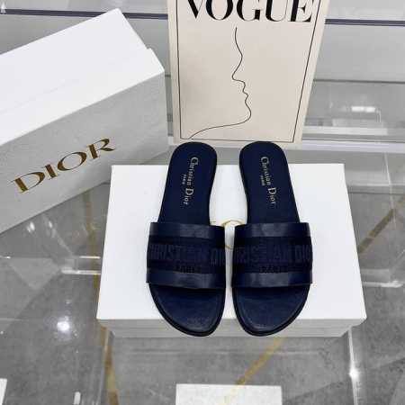 橙子出厂价 Dior 迪奥春夏新款 刺绣字母平底拖鞋 一字带拖鞋 沙滩凉拖 码数：35-42 - 点击图像关闭