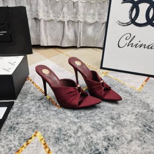 上新 Ysl 顶级高版本 2025官网同步新款细高跟拖鞋 细节处理完美 垫脚羊皮 质感细腻 Aaa级意大利黑色真皮大底 极致完美复刻 1鞋面：Yb一致面料 2垫