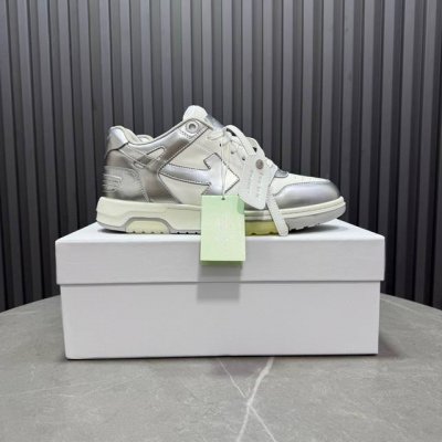 Off White 情侣款最新春款炸街休闲鞋 发布市场最高品质版本系列原版开模 原版套楦 制作工艺1:1原版越来越多明星网红的不二选择在经典上变化在潮流中创新争