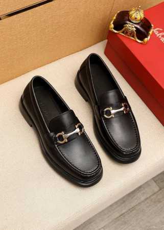 商品商标：Ferragamo 菲拉格慕 休闲皮鞋 正码码数: 38-44 45.46订制 商品材料：精选 进口小牛皮鞋面+经典五金扣，进口水染牛皮内里。强烈立体 - 点击图像关闭