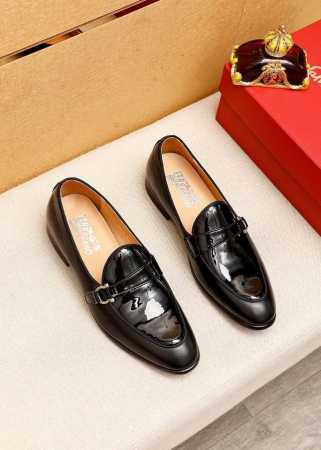 商品商标：Ferragamo 菲拉格慕 休闲皮鞋 正码码数 38-44 45订制 商品材料：精选 进口头层小牛皮鞋面+奢华五金扣，进口水染牛皮内里。强烈立体视觉 - 点击图像关闭