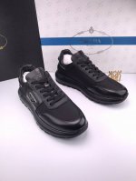 prad* 胎牛 螺纹帆布 Eva超轻底 高品质男鞋 进口胎牛皮 全折边工艺 皮纹清晰细腻 色泽均匀自然 质感一流 高品质螺纹帆布 纹理清晰 透气排汗 穿着舒适