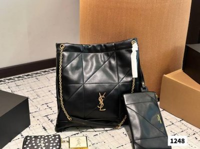 礼盒 钱包镜子 圣罗兰新品Jamie手袋，松弛有度的时尚，Ysl新品Jamie大号手袋，手袋的精致设计，不仅能够完美收纳你的日常所需，更是一种生活态度的展现。松