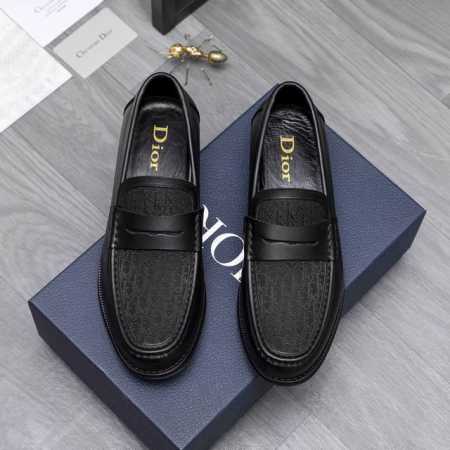 调工厂价 男装男鞋 运动原单商品商标：Dior 迪奥 ] 商务休闲套脚皮鞋正码码数: 39-44 45定做不退换 商品材料：精选牛皮拼接织布鞋面 牛皮内里 原版 - 点击图像关闭