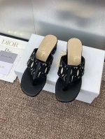 工厂p价p 平底270 粗跟 Miss Dior 迪奥 2025春夏走秀新款Adiorble粗跟人字拖女鞋 Cd明星同款平底字母Logo夹指凉鞋 材质:原版定制