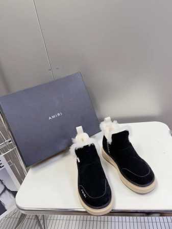 AMIRI新款毛毛鞋是来自美国的潮流品牌，迅速走红国际时装界的一个年轻品牌。所致力打造的风格。毛鞋的保暖性结构搭载日系风格！鞋子也不会很重，颜值与舒适度并存！ - 点击图像关闭