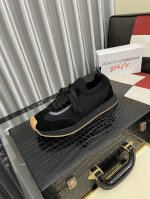 出厂价Pp： Dolce&Gabbanadg高端男士运动休闲鞋。顶级专柜原单货。 原版进口牛皮 多种材质拼接设计进口牛皮内里 牛皮垫脚原版Tpr弹力大底。 Si