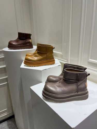 独家顶级版本 UGG~24vs秋冬爆款松糕厚底休闲毛鞋系列 厚底轮胎休闲毛鞋 一款不会撞衫的鞋子、简约的隔板设计上斑点的大底、鞋面真丝卷毛、秋冬季必备款