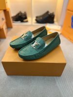 男码38-46 路易威登经典 运动系列 Lv. Driver莫卡辛鞋系列 Lv Driver 莫卡辛鞋是Virgil Abloh设计的首款驾驶鞋。 Monogr