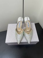 Jimmy Choo｜周仰杰新款水钻链条尖头高跟鞋单鞋 Jc家永恒经典之作 简约设计 满满的少女风 既摩登又复古的味道 非常的简连衣裙还是牛仔裤 它都能成为点睛
