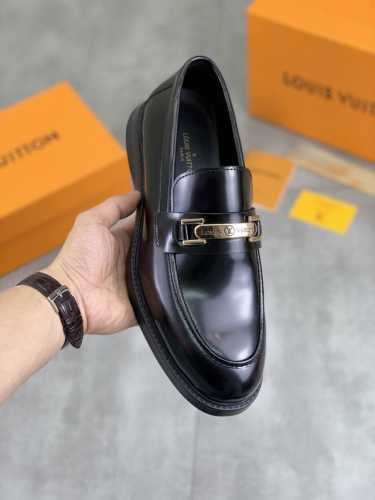 出厂价Pp 实价 Louis Vuitton 新款Lv路易威登 * 顶级版本 Lv经典皮鞋！选用进口原版开边珠小牛皮 高端猪皮内里 原版耐磨发泡大底！高品质精品