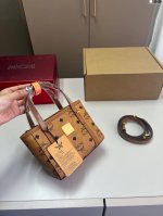 经典 Mcm 菜篮子 原单！原单！ 俏皮很百搭 D-29尺寸16×14飞机盒