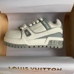 橙子出厂价p Louis Vuitton 路易威登 Lv Trainer 运动鞋 面包鞋 休闲板鞋 滑板鞋 情侣款 Diy饰扣 胖墩墩 胖嘟嘟 男女同款 鞋面：