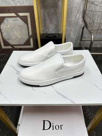 Dior-迪奥 来自法国 众多时尚超模首选品牌 做工精细 采用进口原版布+牛皮面料 羊皮内里 原版开模耐磨大底 给予你色彩斑斓的时尚 尺码 Size :38-4 - 点击图像关闭