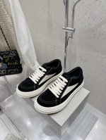 情侣款 Rick Owens欧文斯 新款情侣款复古板鞋黑暗系 休闲运动鞋 原版购入开发 做货 掌握时尚的默契，采用全粒面小牛皮，散发出品质与独特设计的高级光芒。